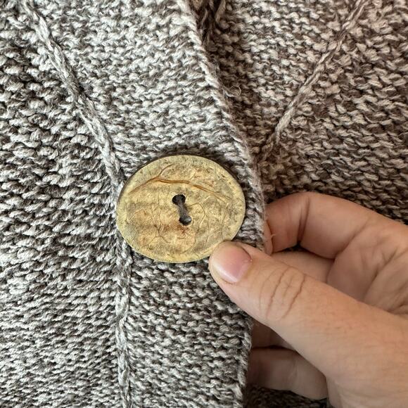 Cally women’s cardigan, one button snap closure, coastal grandma fall cozycore - Picture 3 of 9
